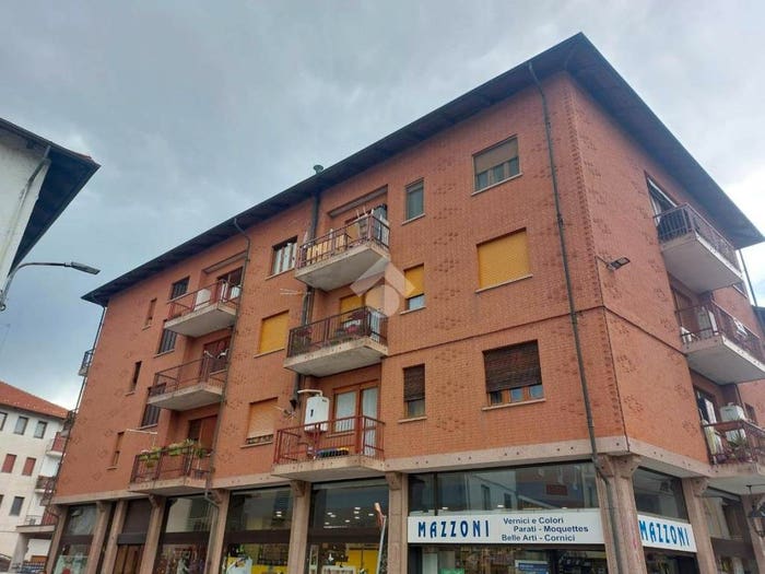Casa bilocale in vendita in Via Roma, Centro, Ciriè