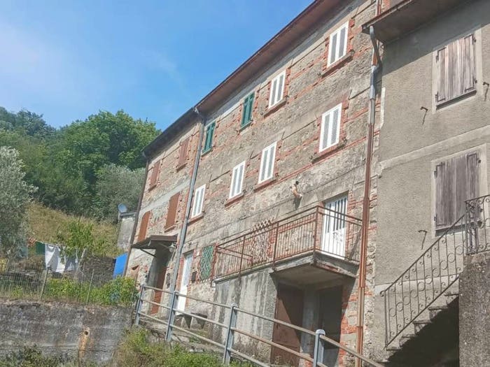 Casa con 5 locali in vendita in Località Groppo, Tresana
