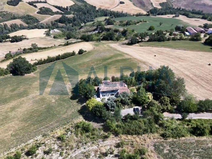 Casa con 6 locali in vendita in SP, Civitella di Romagna