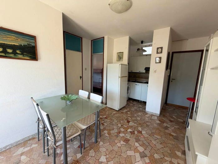 Appartamento trilocale in vendita in Viale Giosuè Carducci, Lido degli Estensi, Comacchio