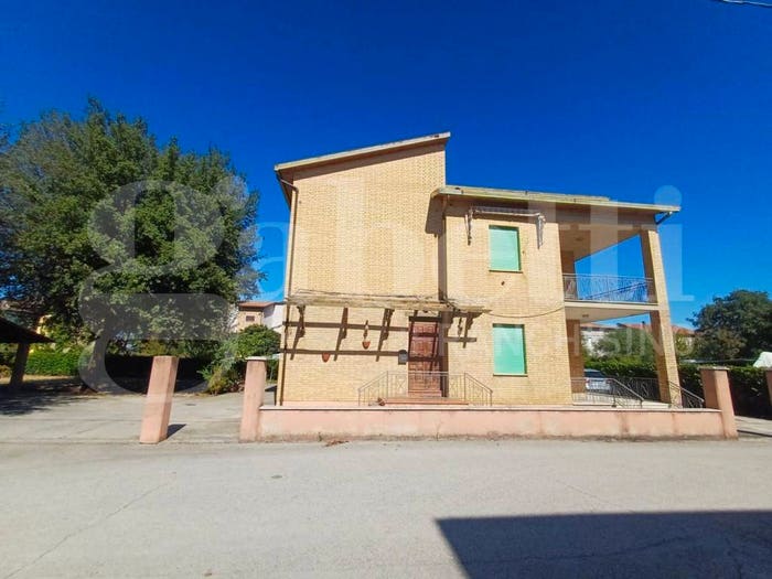 Casa con 5 locali in vendita in VIA ALBERTO POLINORI, Costano, Bastia Umbra