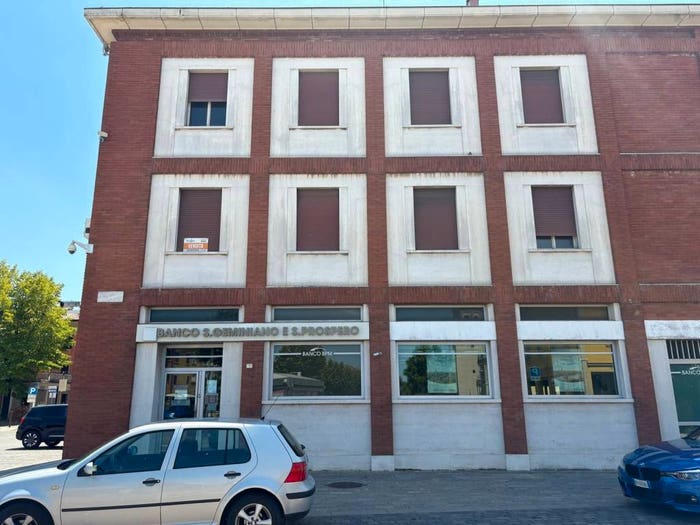 Casa con 6 locali in vendita in Piazza Giuseppe Garibaldi, Centro, Bagnolo in Piano