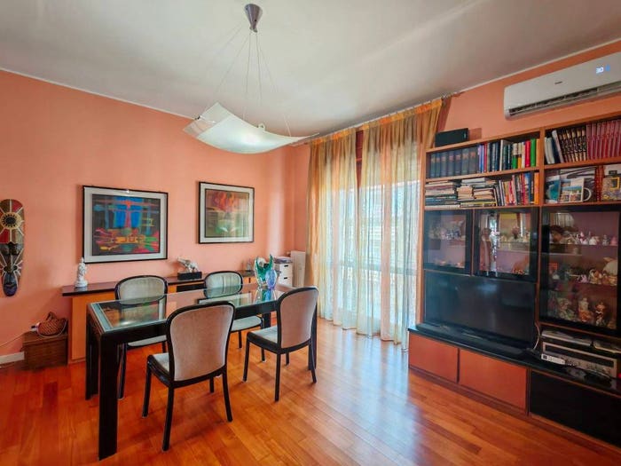 Appartamento trilocale in vendita in Via Giuseppe Giusti, Centro, Cesano Boscone