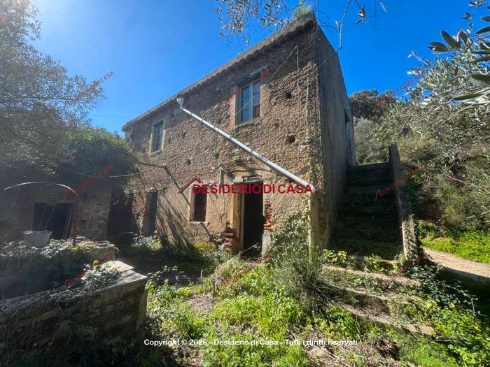 Casa con 5 locali in vendita in Strada Provinciale di Piraino, Piraino