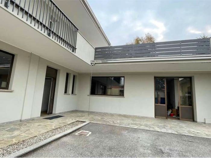 Casa con 6 locali in vendita in Centro, Oleggio