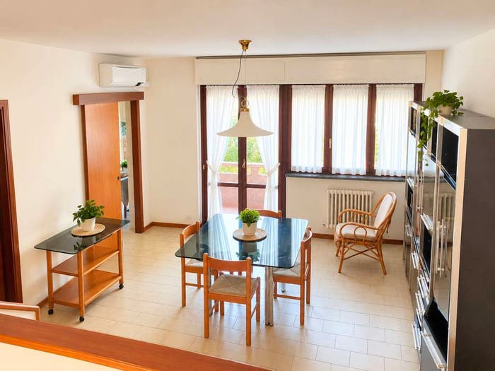 Appartamento trilocale in vendita in Via Nazario Sauro, Centro, Rogeno
