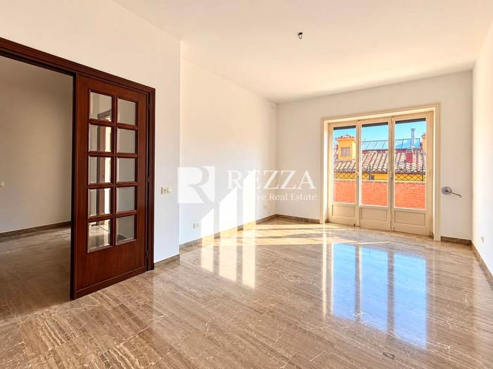 Appartamento quadrilocale in affitto in Borgo Angelico, Borgo, Roma
