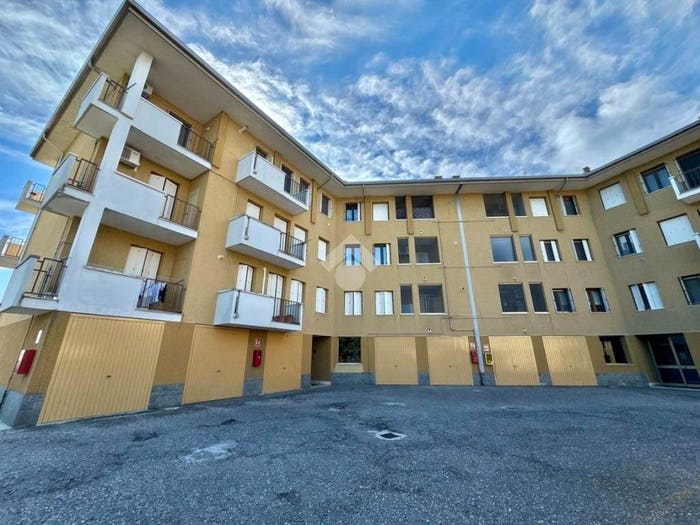 Appartamento bilocale in vendita in Via Pier Lombardo, Lumellogno Pagliate, Novara