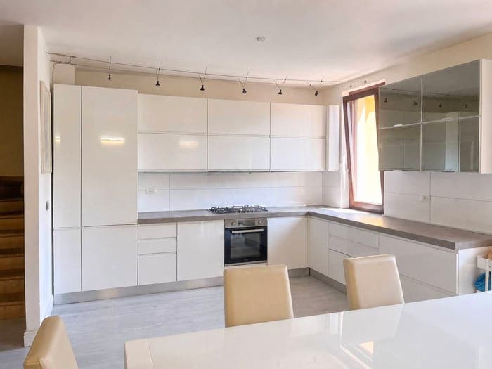 Casa quadrilocale in vendita in Piazza Giuseppe Zanardelli, Centro, Calvagese della Riviera