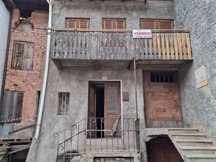 Casa con 6 locali in vendita in Frazione Sevignano, Sevignano, Segonzano