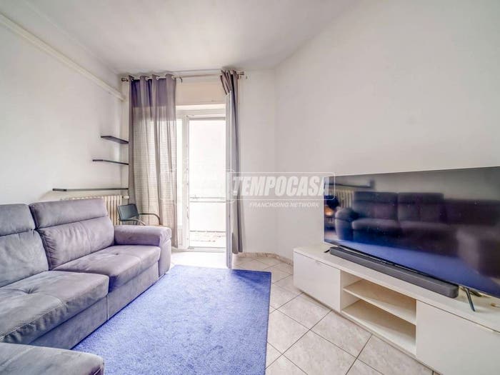 Appartamento trilocale in vendita in Via XXV Aprile, Centro, Carnago