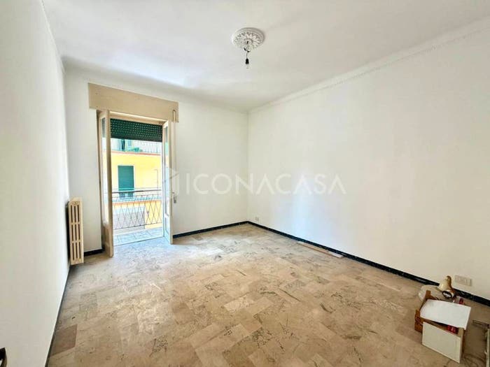 Appartamento quadrilocale in vendita in Via Giovanni Laterza, Putignano