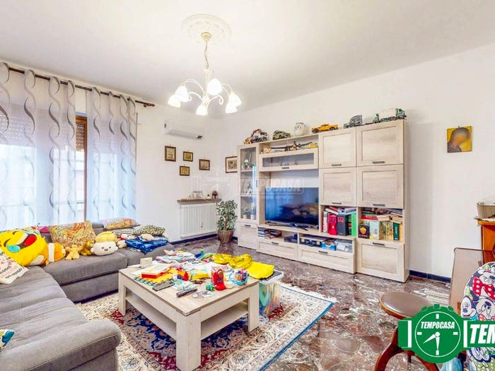 Appartamento con 6 locali in vendita in Corso italia A, Centro, Ovada
