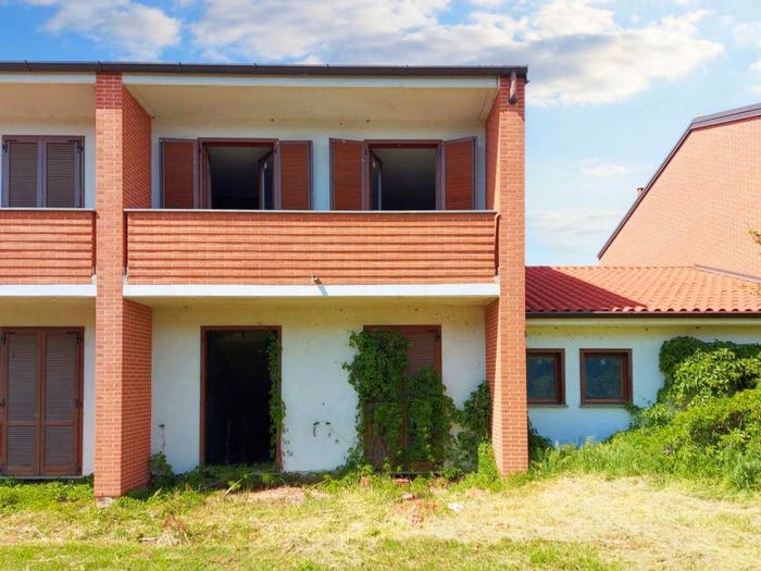 Casa quadrilocale in vendita in Via Giovanni Paolo II N snc, Valera Fratta
