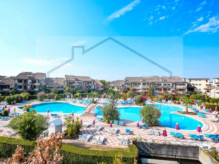 Appartamento trilocale in vendita in Via Giulio Cesare, Rivoltella, Desenzano del Garda