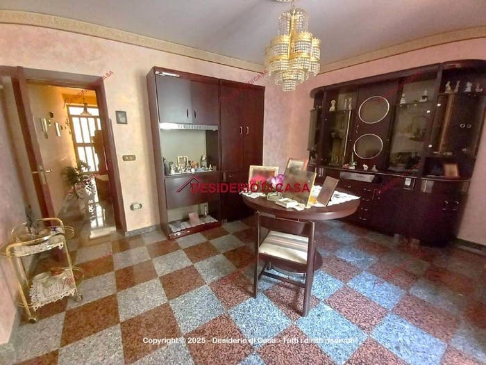 Casa con 6 locali in vendita in Piazza Finocchiaro Aprile, Petralia Sottana