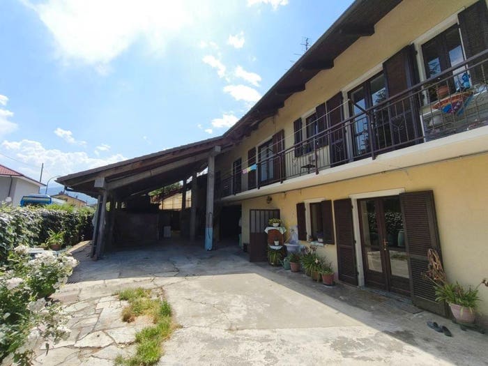 Casa con 6 locali in vendita in Strada Torre Pellice, Centro, Bricherasio
