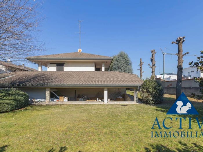 Casa con 6 locali in vendita in Via Arezzo, Olgiate Olona