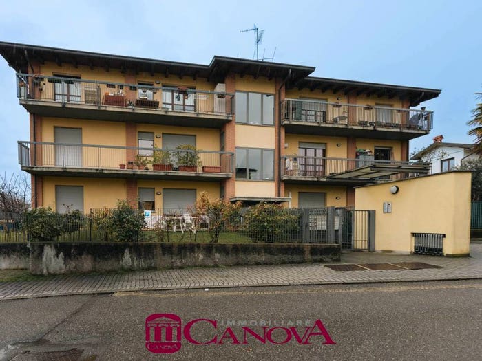Appartamento bilocale in vendita in Semicentro, Cantù