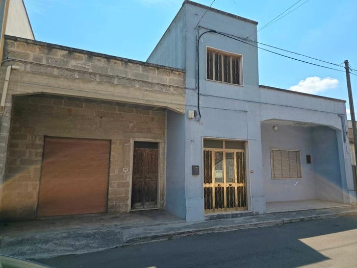 Casa con 6 locali in vendita in Via Liguria, Copertino