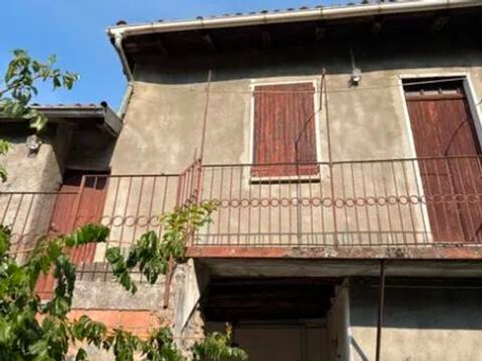Casa quadrilocale in vendita in Località Mossago, Val di Nizza