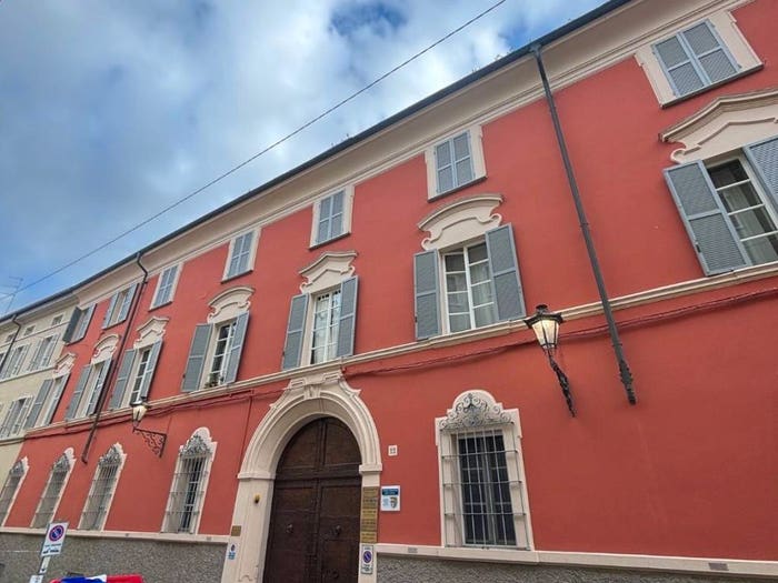 Appartamento quadrilocale in vendita in Borgo della Posta, Centro Storico, Parma