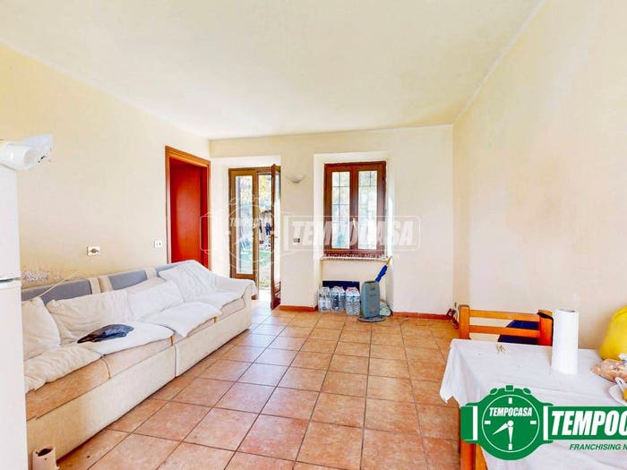 Casa quadrilocale in vendita in Via Ermenegildo Sampietro, Centro, Frascarolo