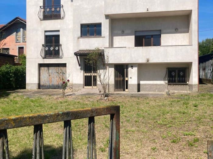 Appartamento con 6 locali in vendita in Via Monte Rosa, Valmorea