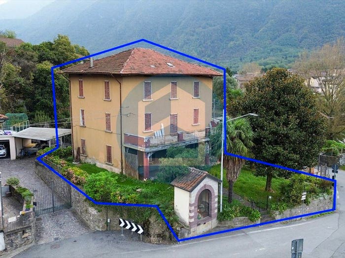 Casa con 6 locali in vendita in Via Attola, Centro, Darfo Boario Terme