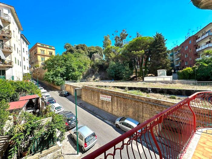 Appartamento trilocale in vendita in Via Pietro Castellino, Arenella, Napoli