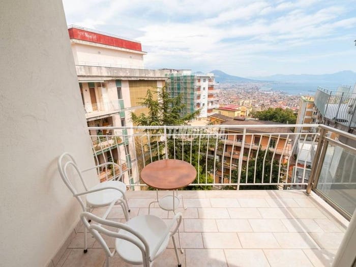 Appartamento trilocale in vendita in Via Bernardo Cavallino, Rione Alto, Napoli