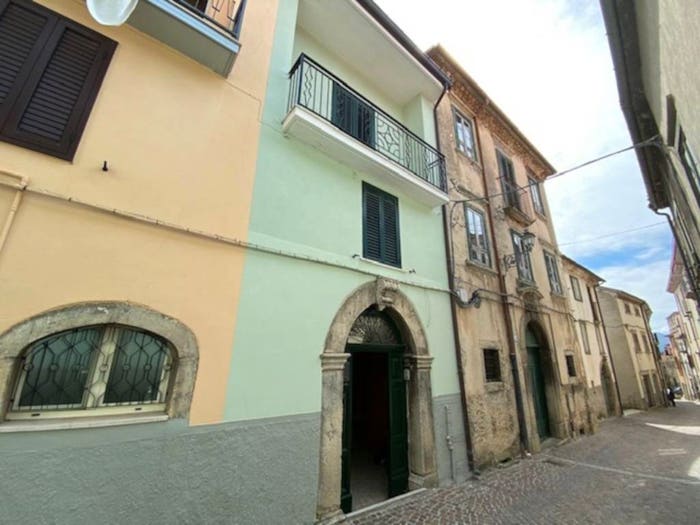 Casa con 6 locali in vendita in Via Beato Antonio Lucci, Centro, Agnone