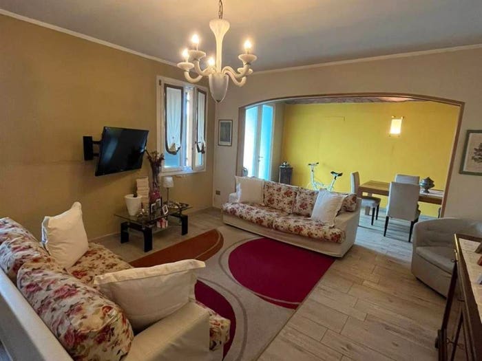 Casa con 6 locali in vendita in Tagliata, Guastalla