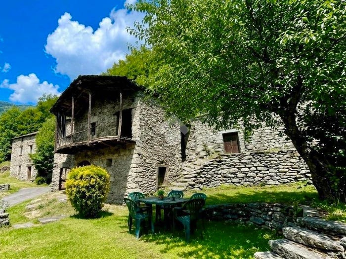 Casa monolocale in vendita in Via Barossedo, Centro, Cercino