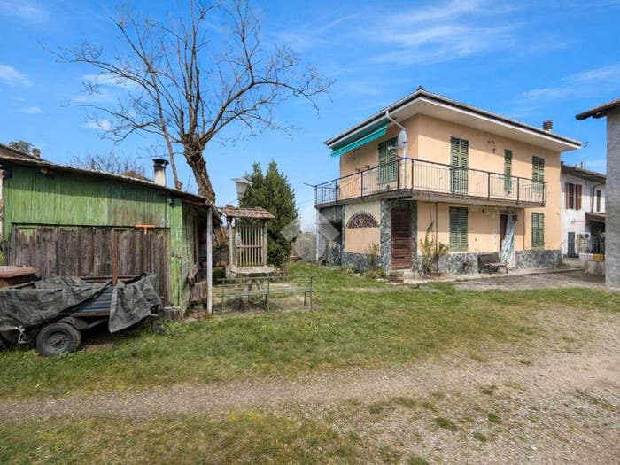 Casa quadrilocale in vendita in Frazione Gaggina, Montaldo Bormida