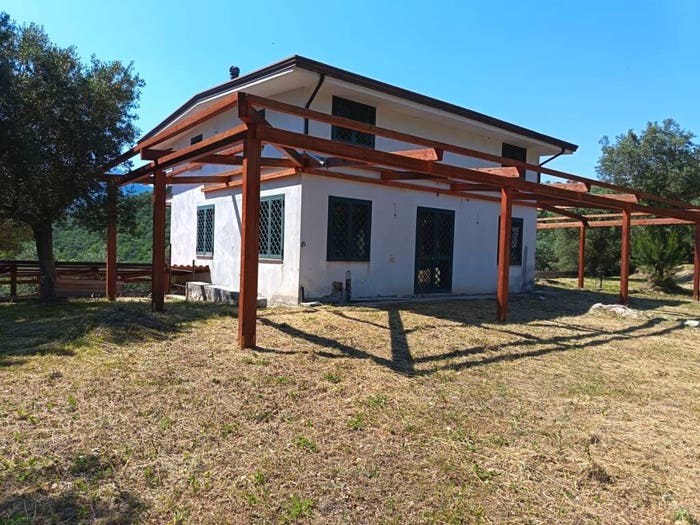Casa quadrilocale in vendita in Via Valardo, Caiazzo