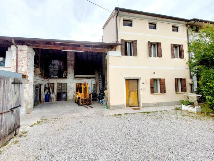 Casa trilocale in vendita in Via Marini, San Zenone degli Ezzelini