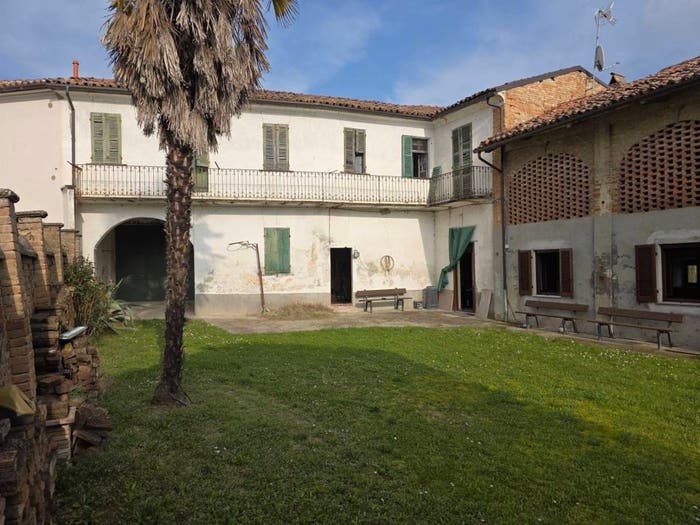 Casa con 6 locali in vendita in Frazione Corziagno, Corziagno, Montiglio Monferrato