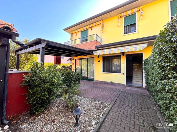 Casa quadrilocale in vendita in Via degli Eroi, Centro, Castegnero Nanto