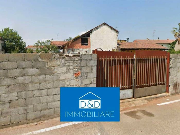 Appartamento con 6 locali in vendita in Via Savignotto, Centro, Casalvolone