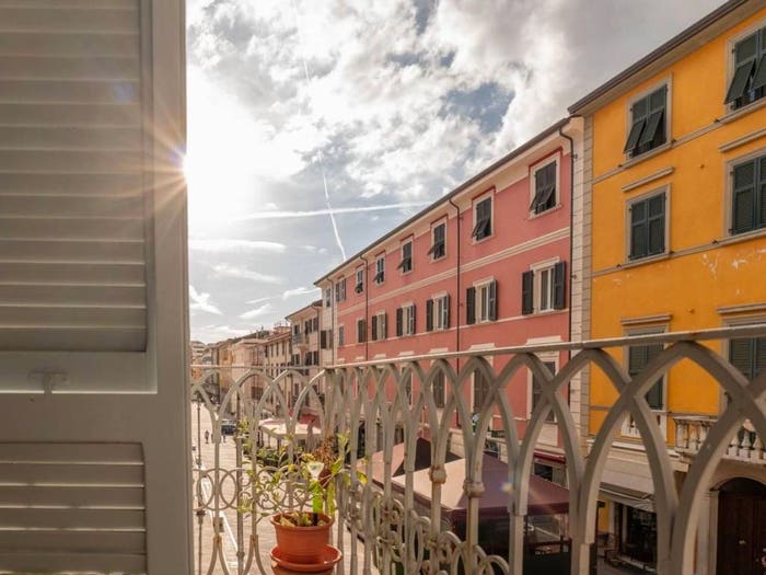 Appartamento con 5 locali in vendita in Via Dante Alighieri, Centro, Massa