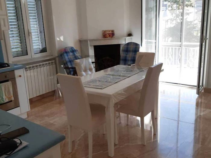 Casa con 5 locali in vendita in Castelforte