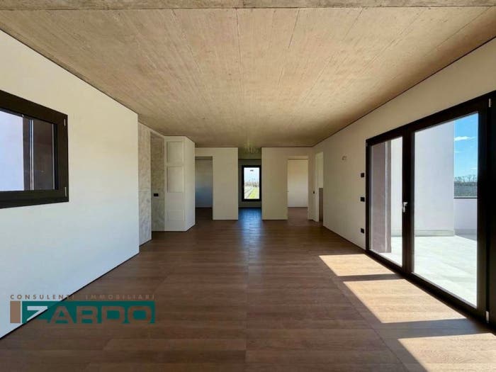 Appartamento quadrilocale in vendita in Castello di Godego