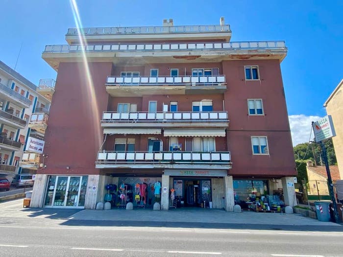Appartamento con 5 locali in vendita in Via Flaminia, Centro, Falconara Marittima