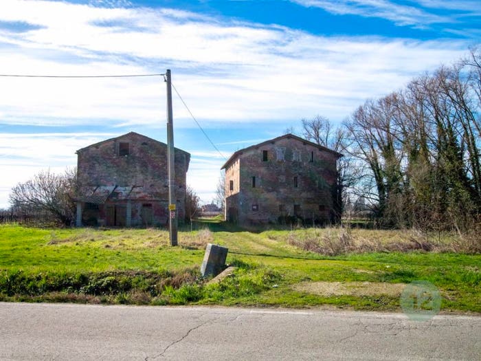 Casa con 6 locali in vendita in Sorbara, Bomporto