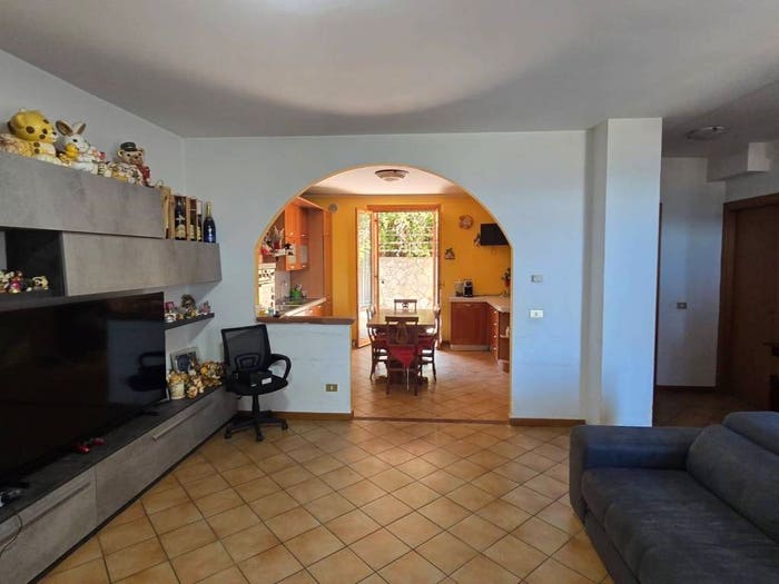 Casa con 6 locali in vendita in Via Giotto, Tavernelle, Panicale