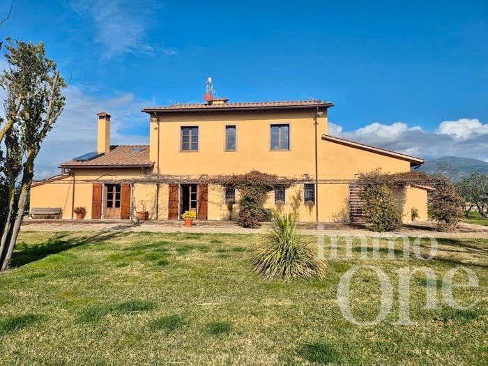Casa con 6 locali in vendita in Via Roma, Centro, Cascina