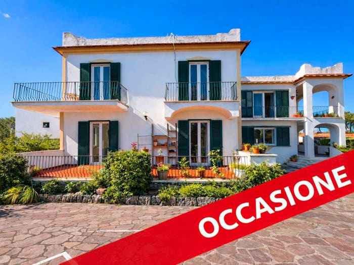 Casa in vendita in Via Michele Mazzella, Centro, Ischia