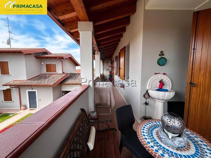 Appartamento con 5 locali in vendita in Via Benaco, Piazza, Bedizzole