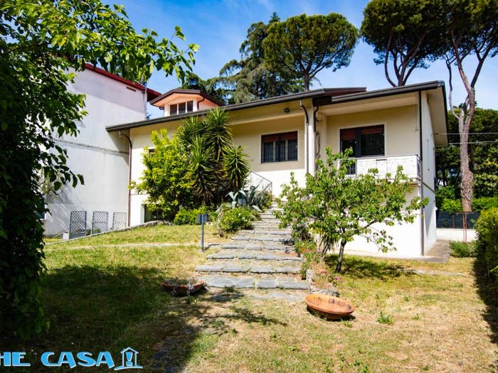 Casa quadrilocale in vendita in Via Diomede Forlani, Centro, Morciano di Romagna